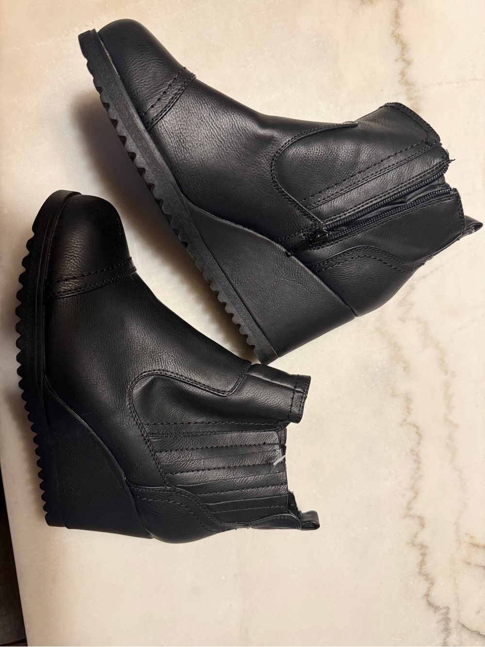 Khombu Black Wedge Ankle Boots